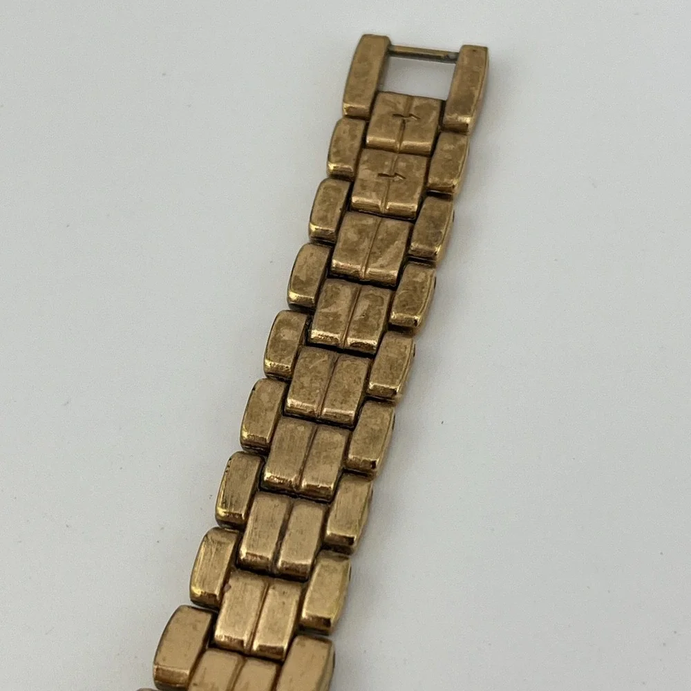 Anne Klein see pictures